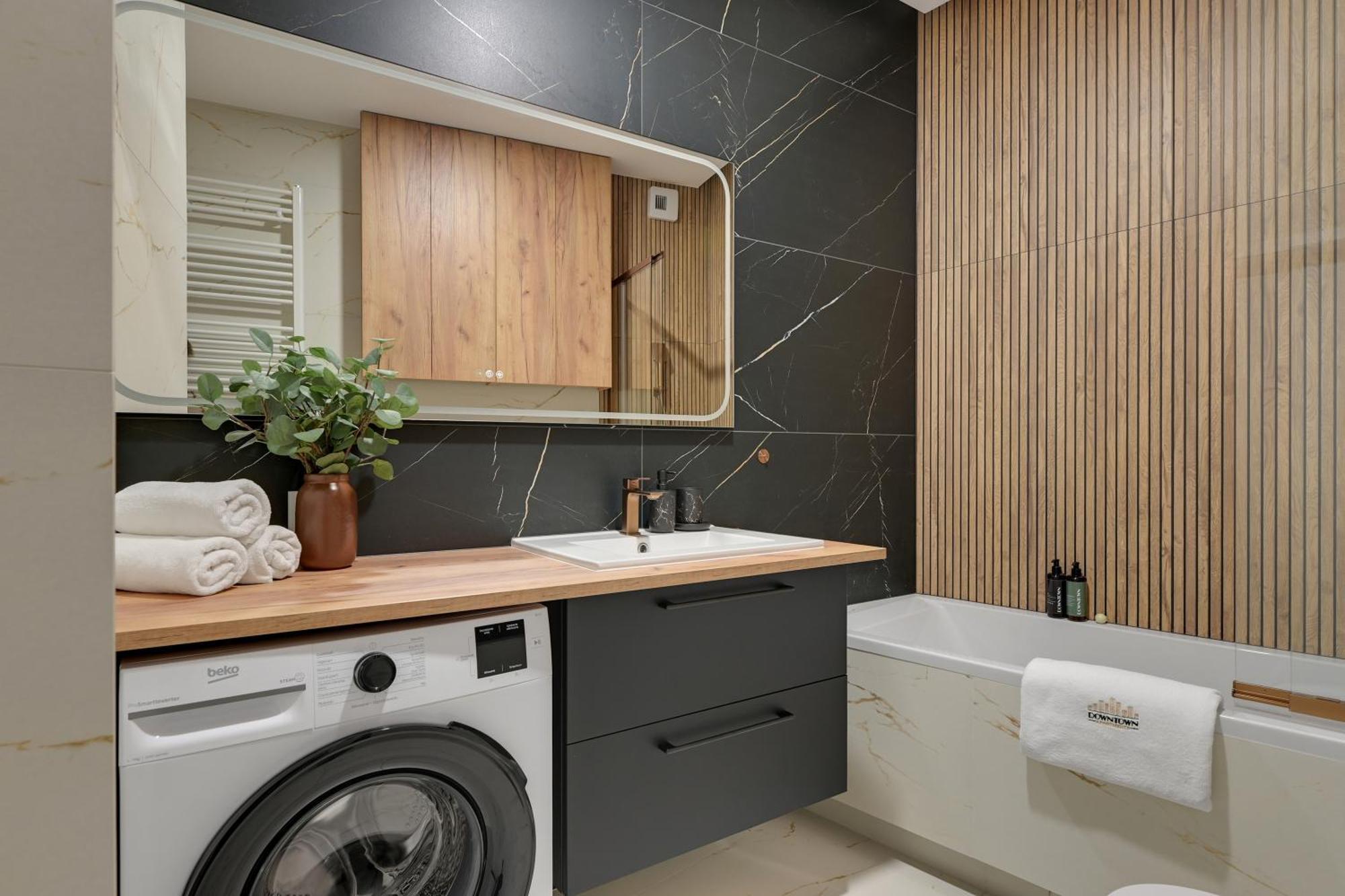 Granaria Premium Suites By Downtown Apartments — Photos 1
